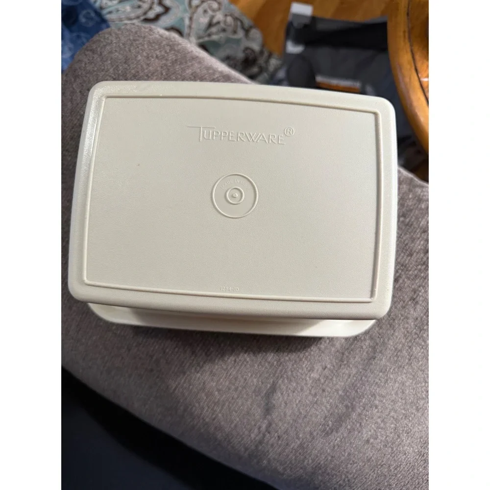 Vintage Tupperware Food Storage Container Square‎ Cream Beige With Lid Made USA